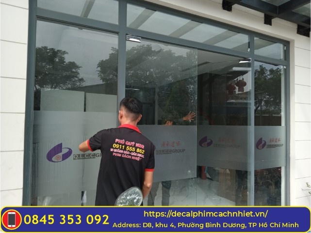 Don vi thi cong decal chuyen nghiep.jpg