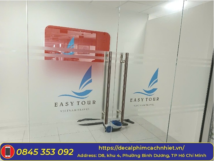 decal cho van phong thu dau mot binh duong phu quy neg.jpg
